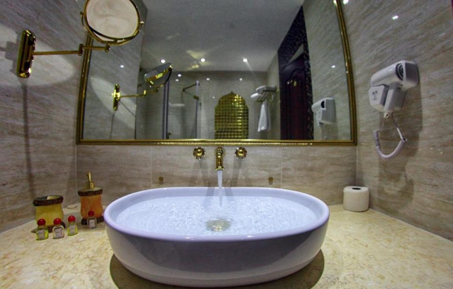 EMIR KHAN HOTEL