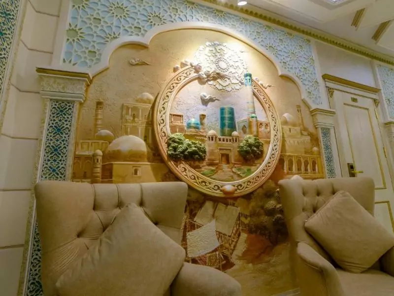 LUXE ROOM