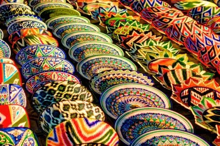 LA BELLEZA DE LA CERÁMICA UZBEKA.